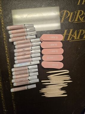 GLAMNETIC Pink Nail Kit - Glue and Buffers